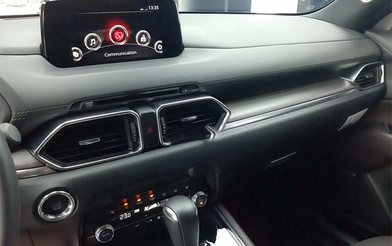 mazda cx8 4